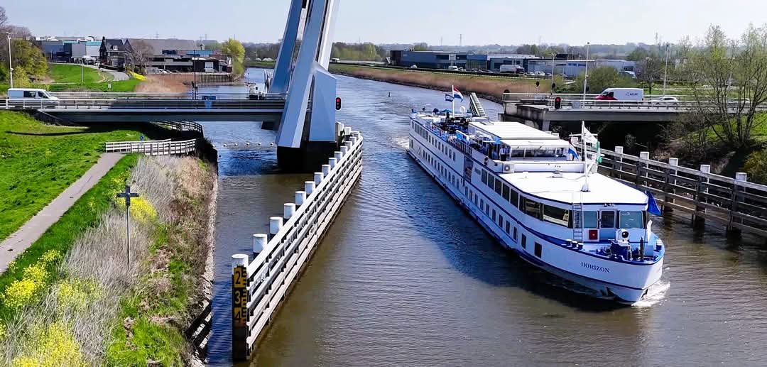 horizon bij Gouderakse brug.JPG